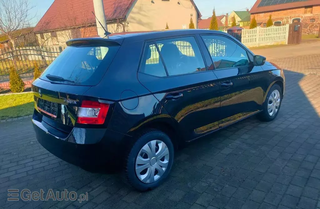 SKODA Fabia 