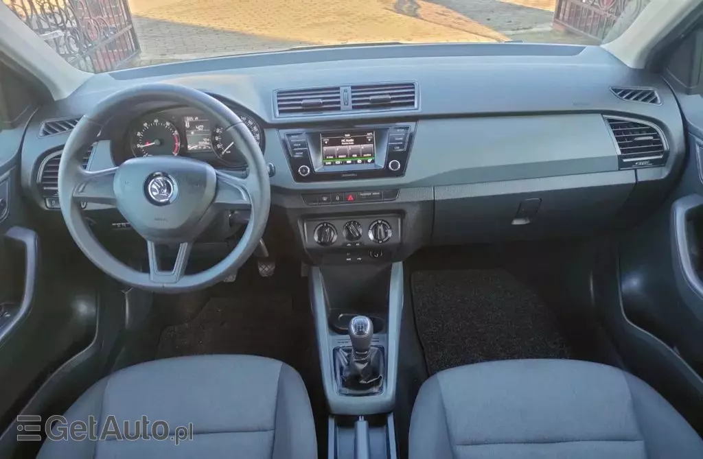 SKODA Fabia 