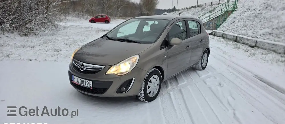 OPEL Corsa 1.2 16V Essentia