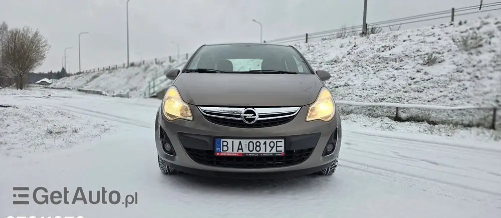 OPEL Corsa 1.2 16V Essentia