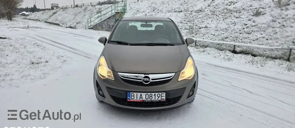 OPEL Corsa 1.2 16V Essentia