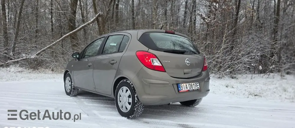 OPEL Corsa 1.2 16V Essentia