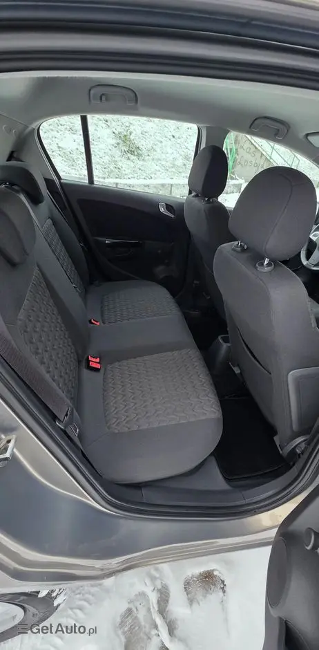 OPEL Corsa 1.2 16V Essentia