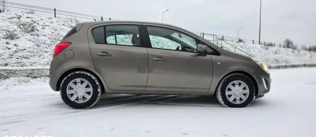 OPEL Corsa 1.2 16V Essentia