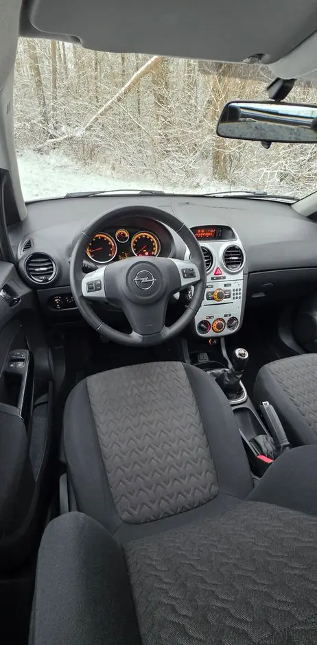 OPEL Corsa 1.2 16V Essentia