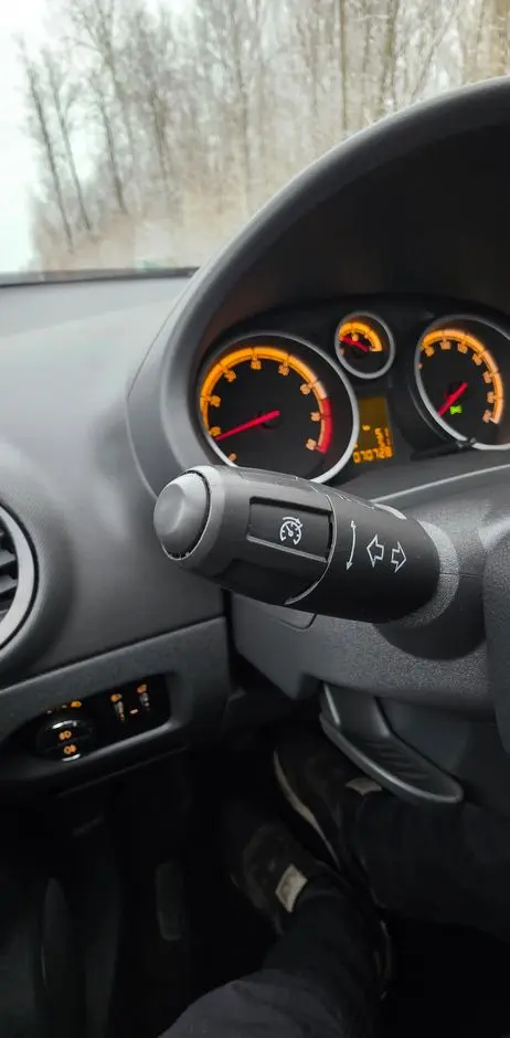 OPEL Corsa 1.2 16V Essentia