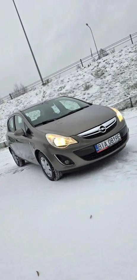 OPEL Corsa 1.2 16V Essentia