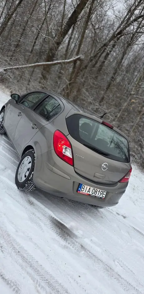 OPEL Corsa 1.2 16V Essentia