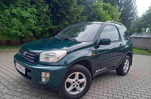 TOYOTA Rav 4 