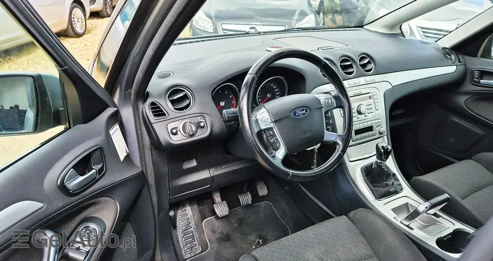 FORD S-Max 2.0 FF Titanium