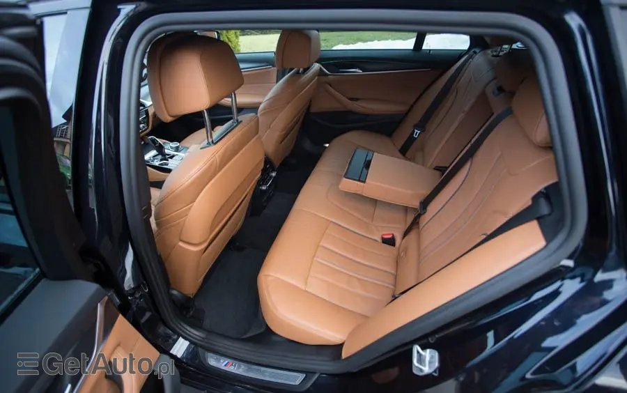 BMW Seria 5 520d M Sport Edition