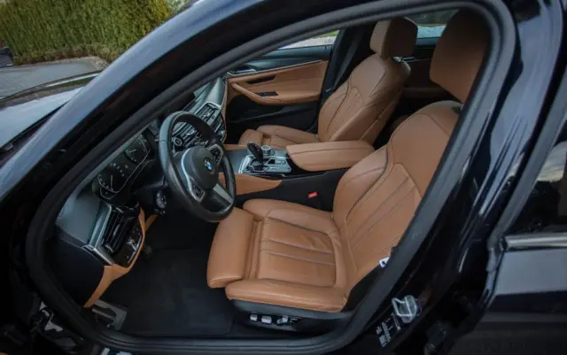 BMW Seria 5 520d M Sport Edition