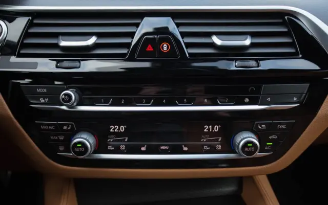 BMW Seria 5 520d M Sport Edition