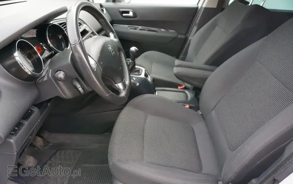 PEUGEOT 5008 1.6 Active 7os