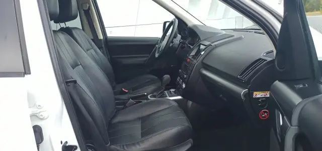 LAND ROVER Freelander II 2.2 sD4 HSE