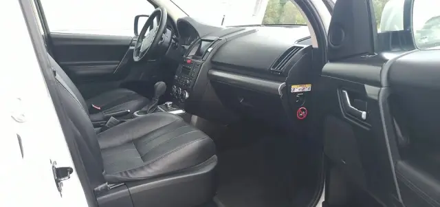 LAND ROVER Freelander II 2.2 sD4 HSE