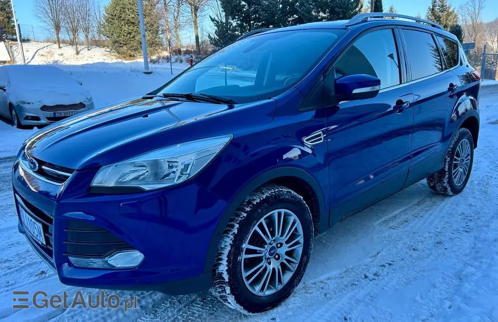 FORD Kuga 2.0 TDCi 2x4 Titanium