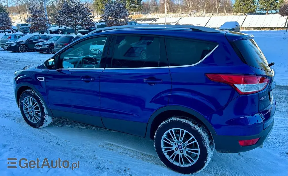 FORD Kuga 2.0 TDCi 2x4 Titanium