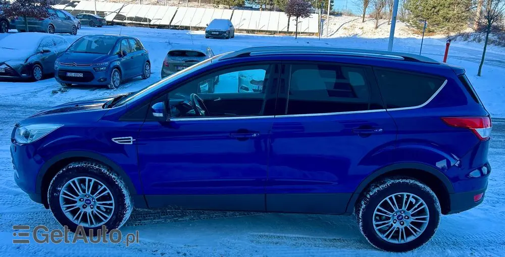 FORD Kuga 2.0 TDCi 2x4 Titanium