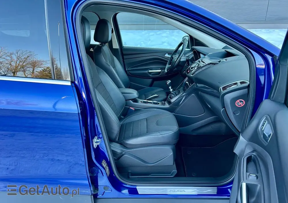 FORD Kuga 2.0 TDCi 2x4 Titanium