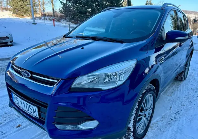 FORD Kuga 2.0 TDCi 2x4 Titanium