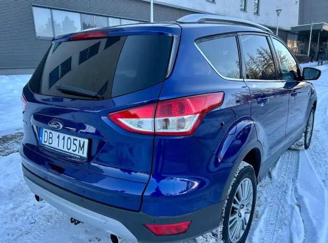 FORD Kuga 2.0 TDCi 2x4 Titanium
