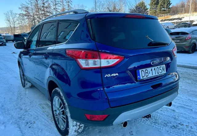 FORD Kuga 2.0 TDCi 2x4 Titanium
