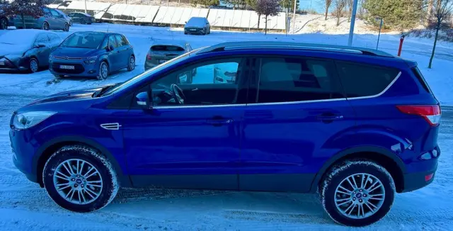 FORD Kuga 2.0 TDCi 2x4 Titanium