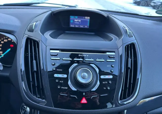 FORD Kuga 2.0 TDCi 2x4 Titanium