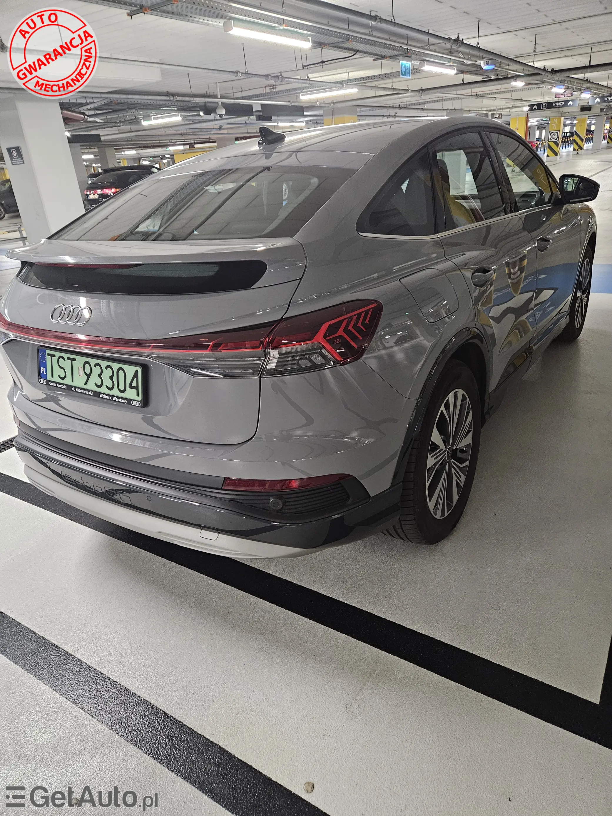 AUDI Q4_e-tron sportback  