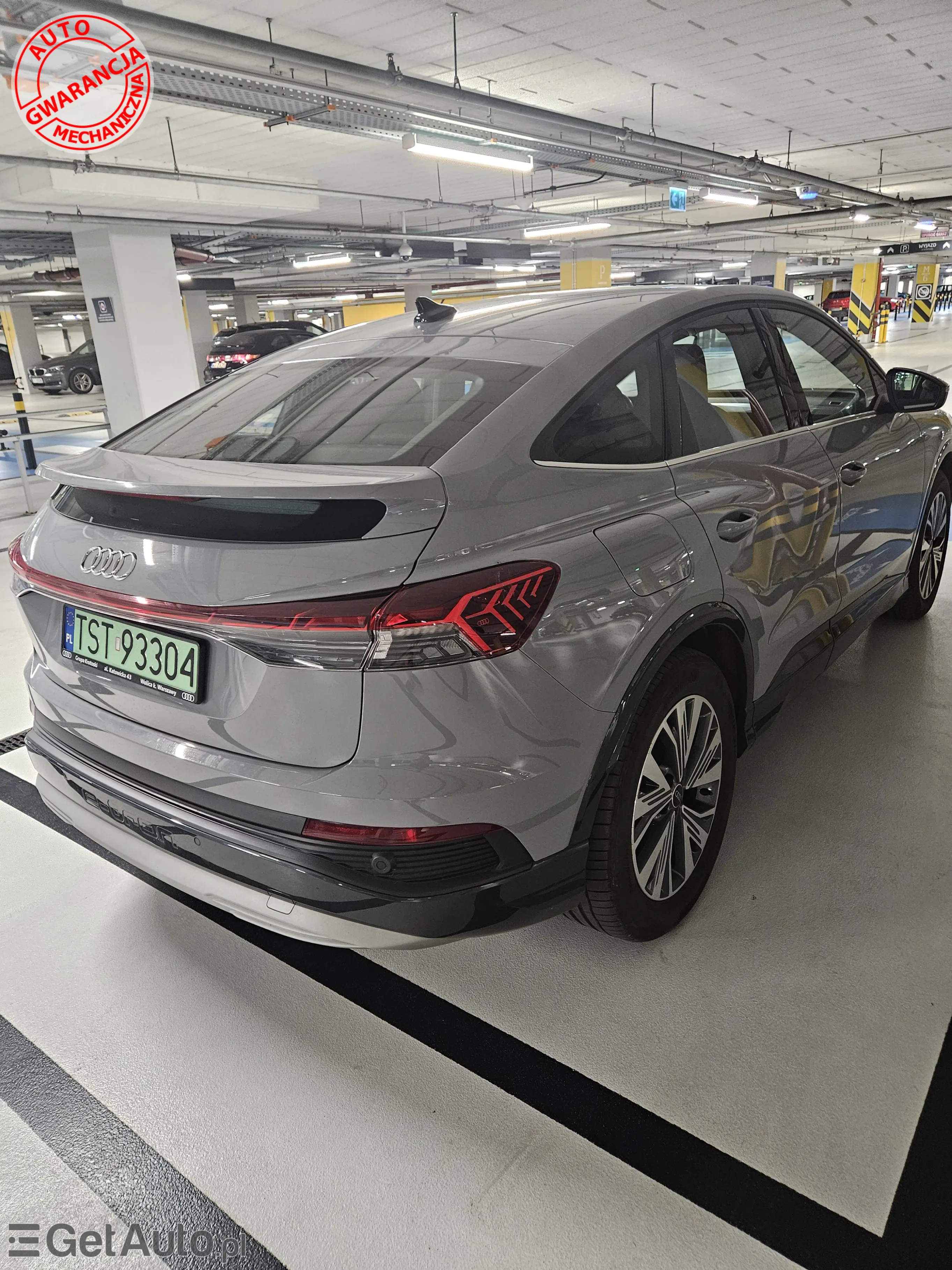 AUDI Q4_e-tron sportback  