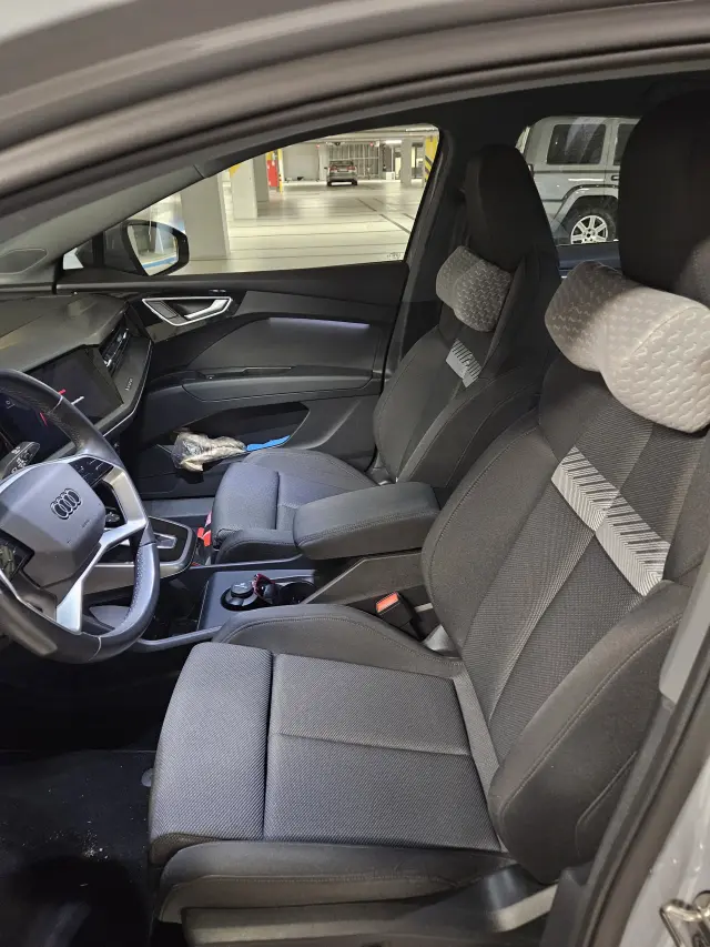 AUDI Q4_e-tron sportback  