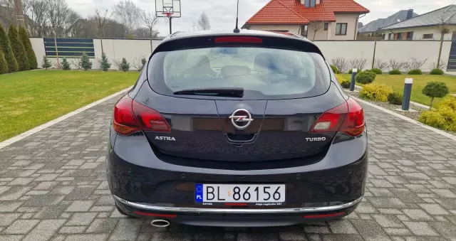 OPEL Astra 1.4 Turbo Cosmo