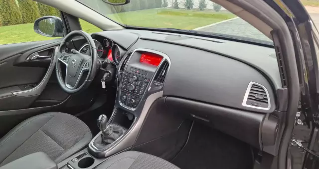 OPEL Astra 1.4 Turbo Cosmo