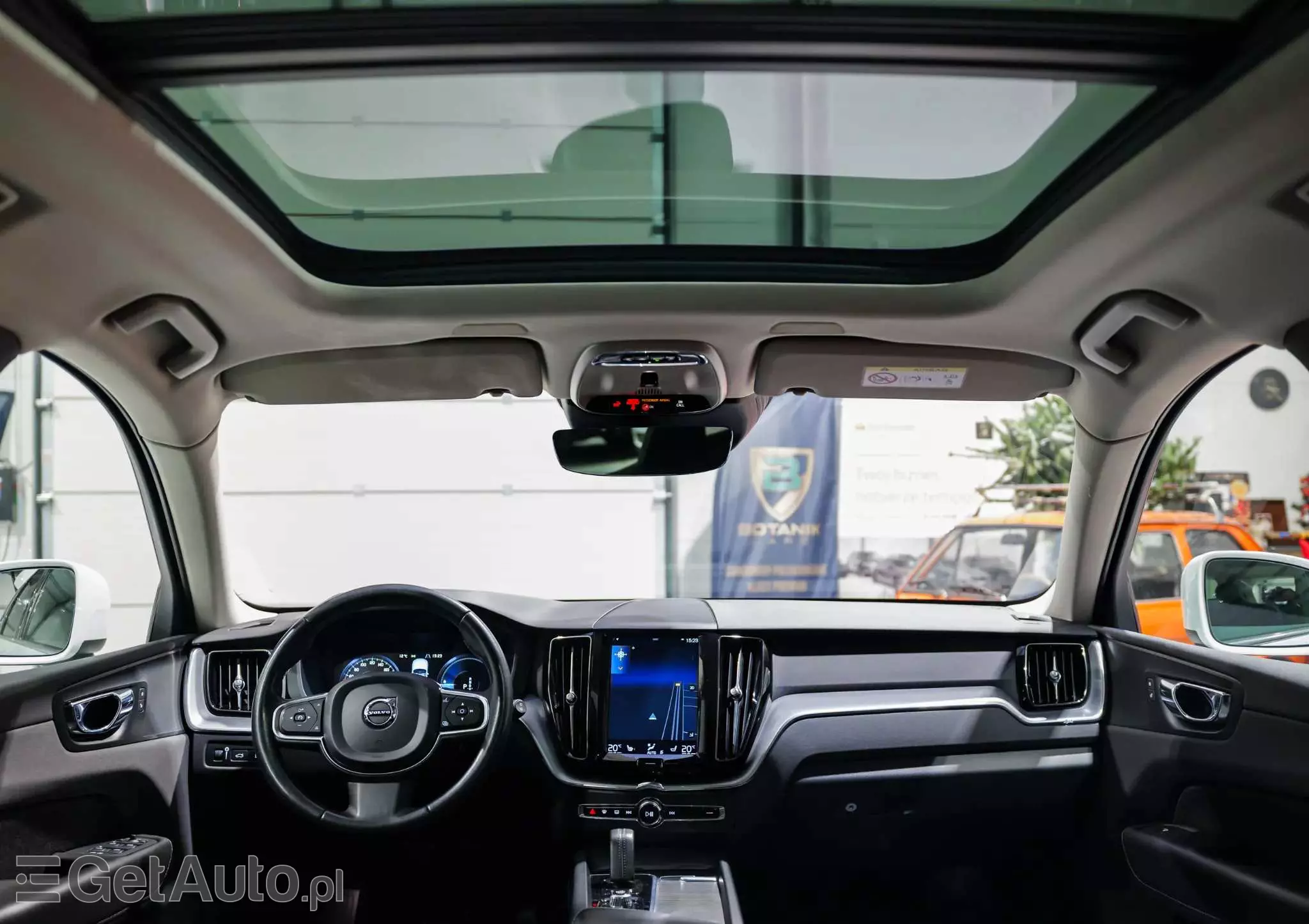 VOLVO XC 60 T8 AWD Plug-In Hybrid Polestar Engineered