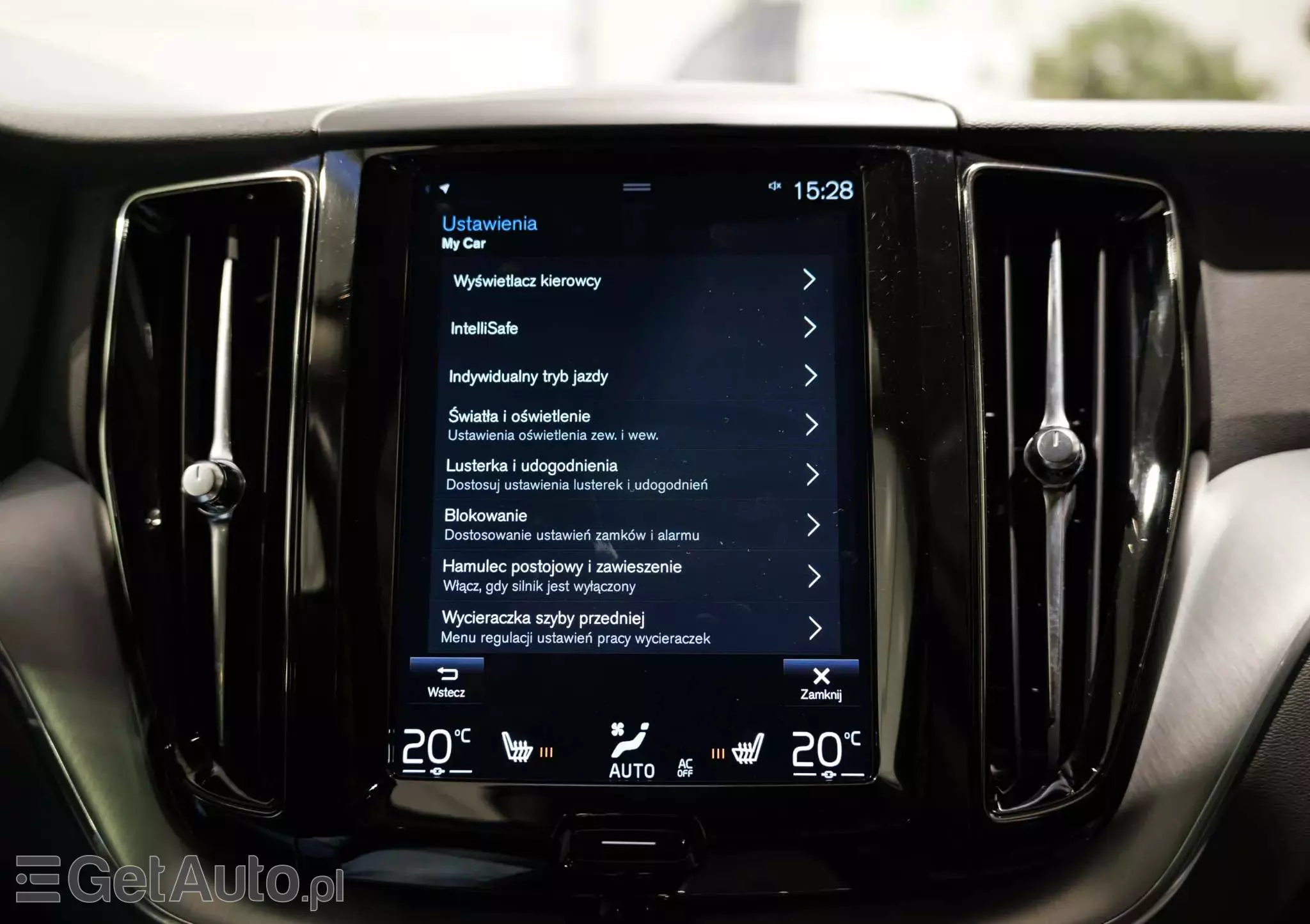 VOLVO XC 60 T8 AWD Plug-In Hybrid Polestar Engineered