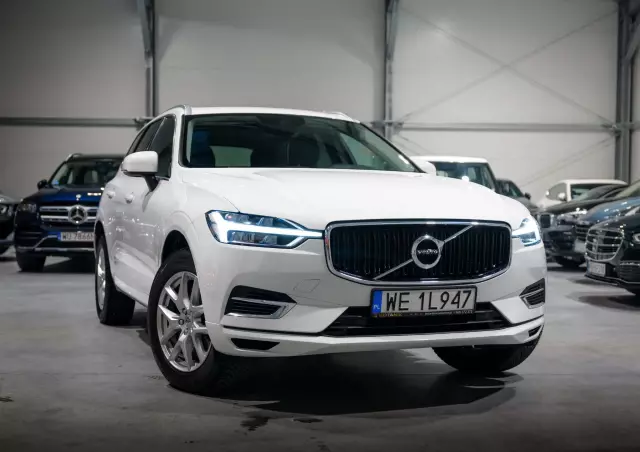 VOLVO XC 60 T8 AWD Plug-In Hybrid Polestar Engineered