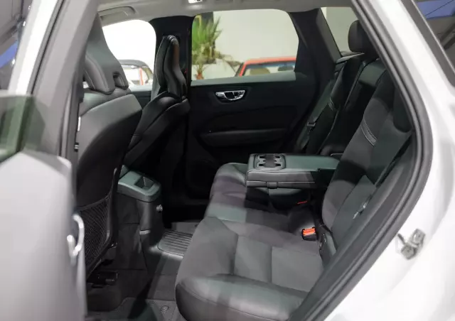 VOLVO XC 60 T8 AWD Plug-In Hybrid Polestar Engineered