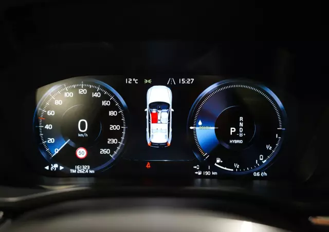 VOLVO XC 60 T8 AWD Plug-In Hybrid Polestar Engineered