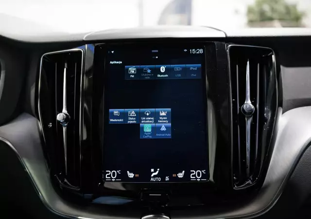 VOLVO XC 60 T8 AWD Plug-In Hybrid Polestar Engineered