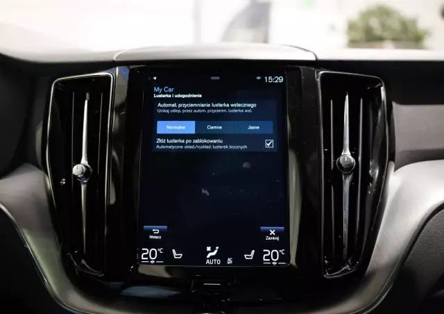 VOLVO XC 60 T8 AWD Plug-In Hybrid Polestar Engineered