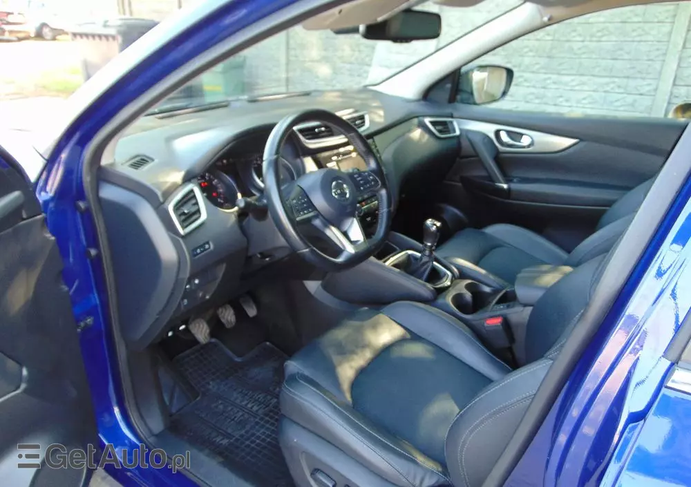 NISSAN Qashqai 1.3 DIG-T Tekna
