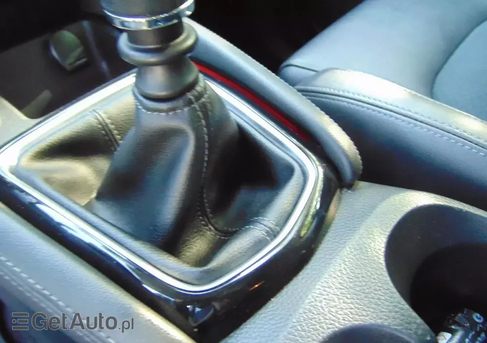 NISSAN Qashqai 1.3 DIG-T Tekna