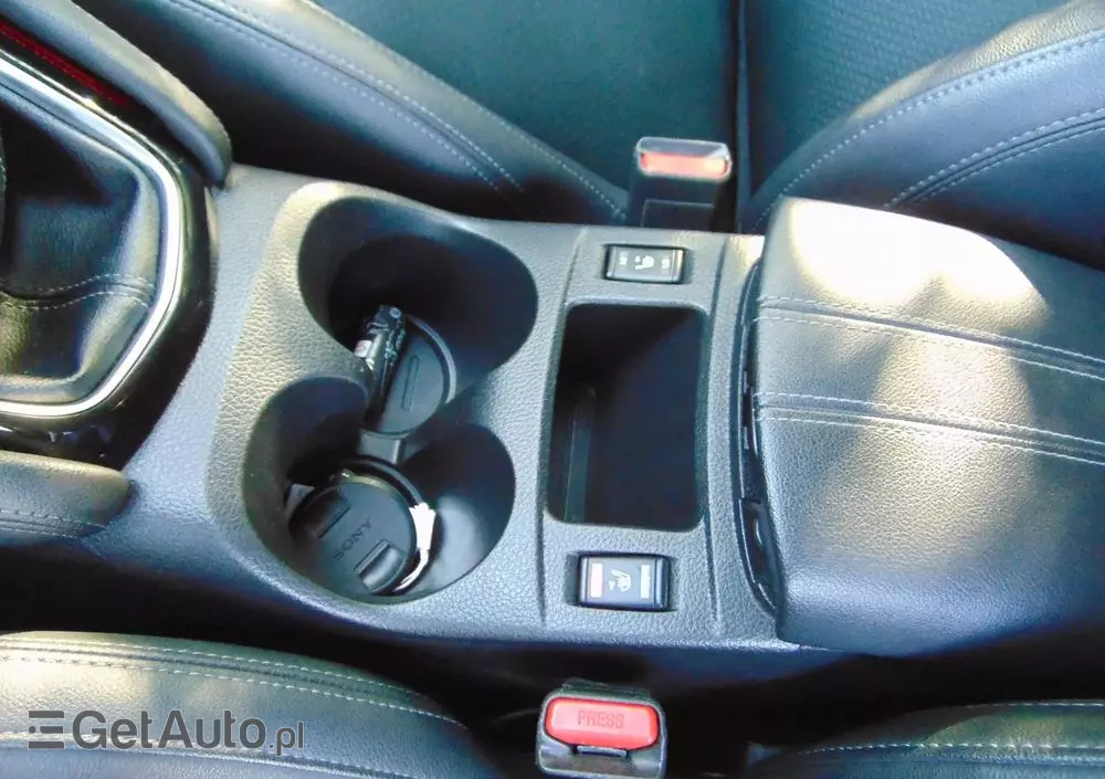 NISSAN Qashqai 1.3 DIG-T Tekna