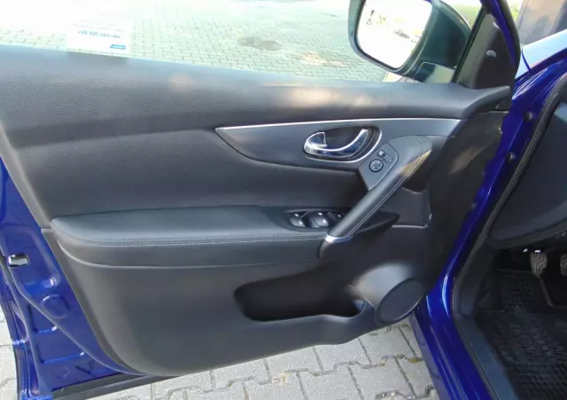 NISSAN Qashqai 1.3 DIG-T Tekna