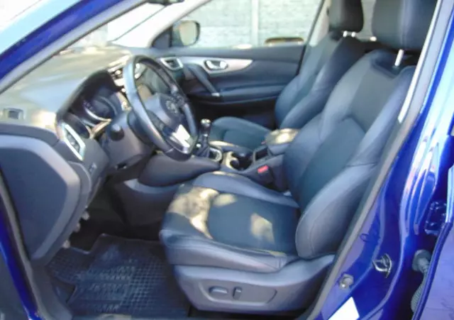 NISSAN Qashqai 1.3 DIG-T Tekna