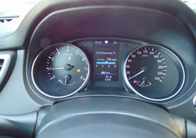 NISSAN Qashqai 1.3 DIG-T Tekna