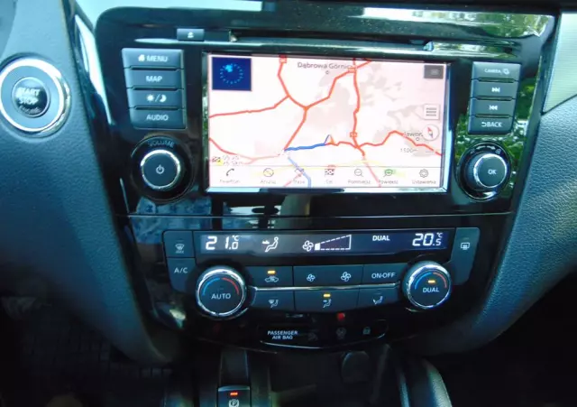 NISSAN Qashqai 1.3 DIG-T Tekna