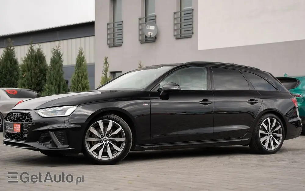 AUDI A4 Avant 35 TFSI S tronic S line