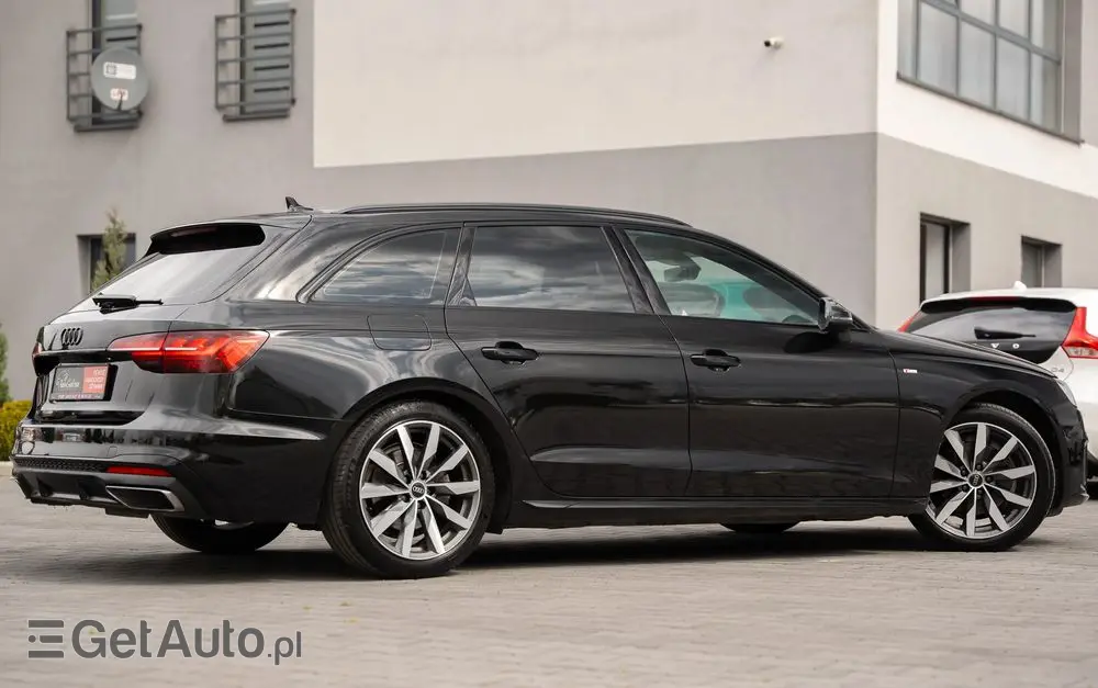 AUDI A4 Avant 35 TFSI S tronic S line